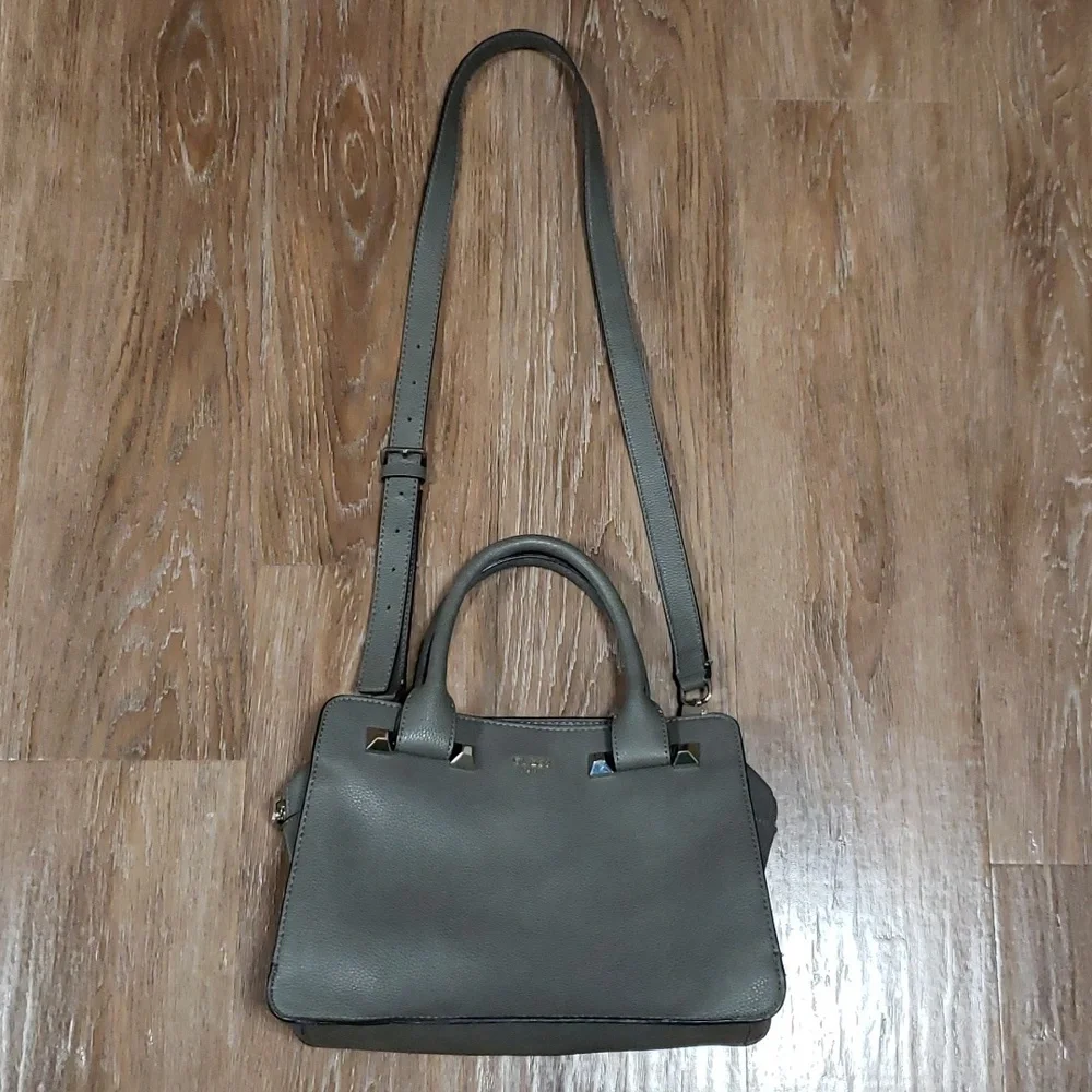Guess Los Angeles Shoulder or Handbag Travel Carry On Vacation Luxury Fancy - Picture 3 of 17